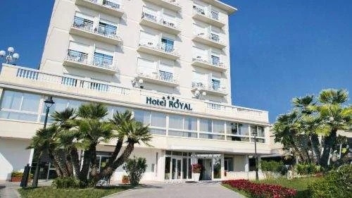 HOTEL ROYAL **** Vacanze Romagna e Marche