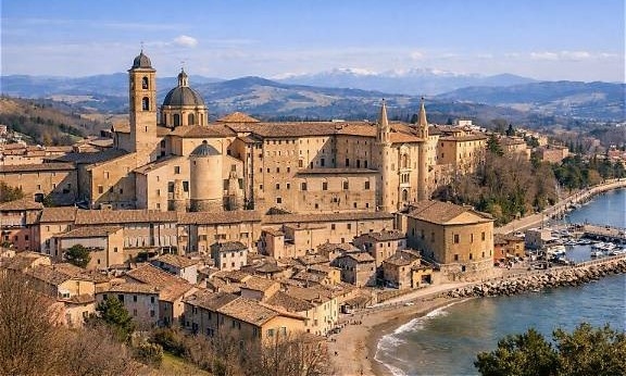 GRAN TOUR DI CAPODANNO: Rimini, San Marino, Urbino e Ravenna Tour in bus
